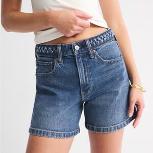 Abercrombie & Fitch Braided Waist Dad Shorts